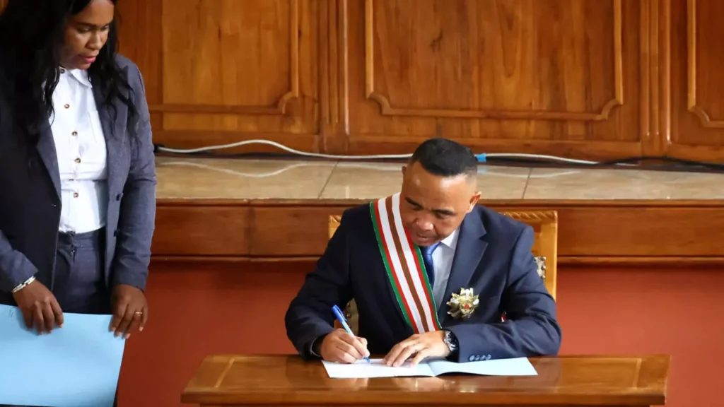 Army Colonel Michael Randrianirina Sworn in as Madagascar’s New Leader Following Military Coup