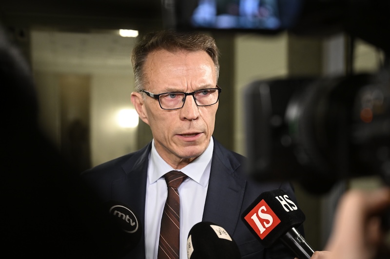 Finland Coalition Condemns MPs’ Racist Gesture as Photo Scandal Triggers International Backlash