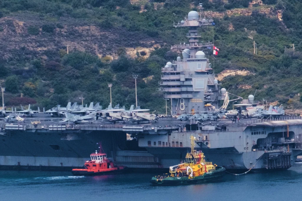 Trump Orders U.S. Navy to Replace Electromagnetic Carrier Catapults With Steam Systems
